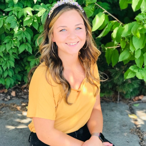 Meet your Posher, Shelby - Picture 1 of 1